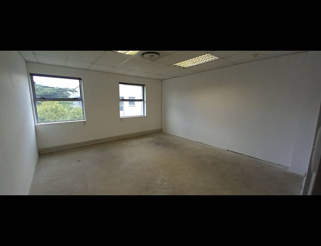 723M² OFFICE TO LET IN WOODMEAD
